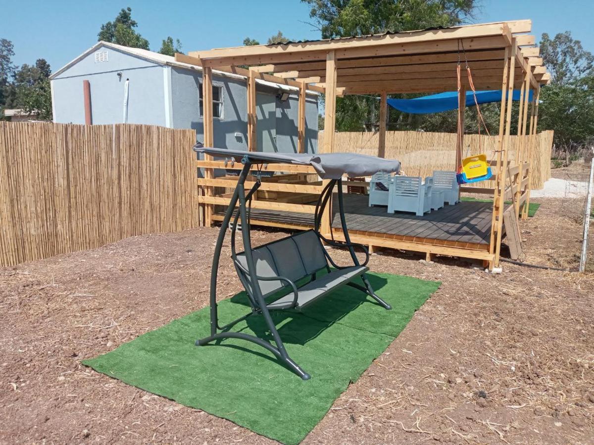 Ferienwohnung אצל דוד בכפר Kfar Gidon Exterior foto
